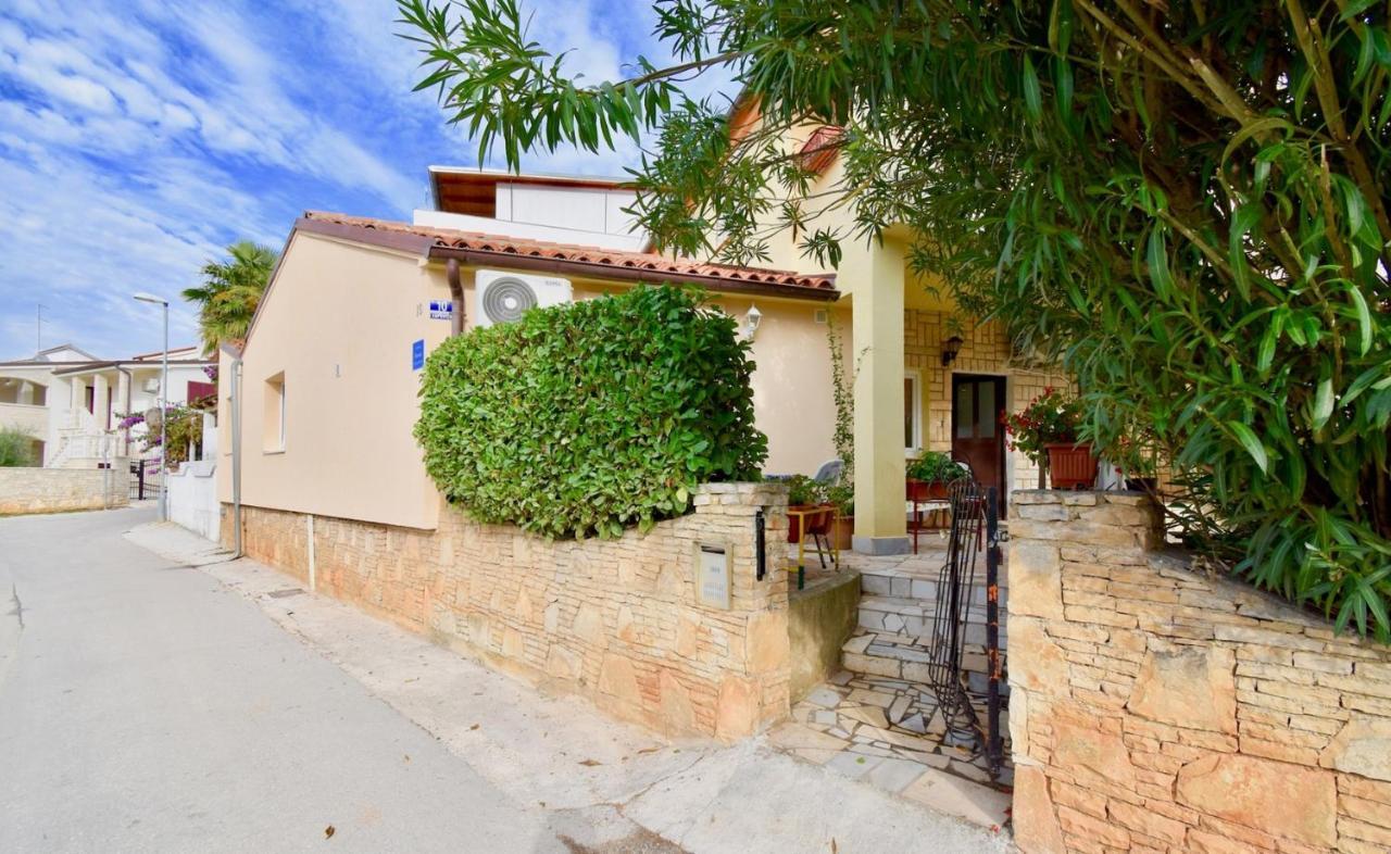 Holiday Apartments Μεντουλίν Εξωτερικό φωτογραφία