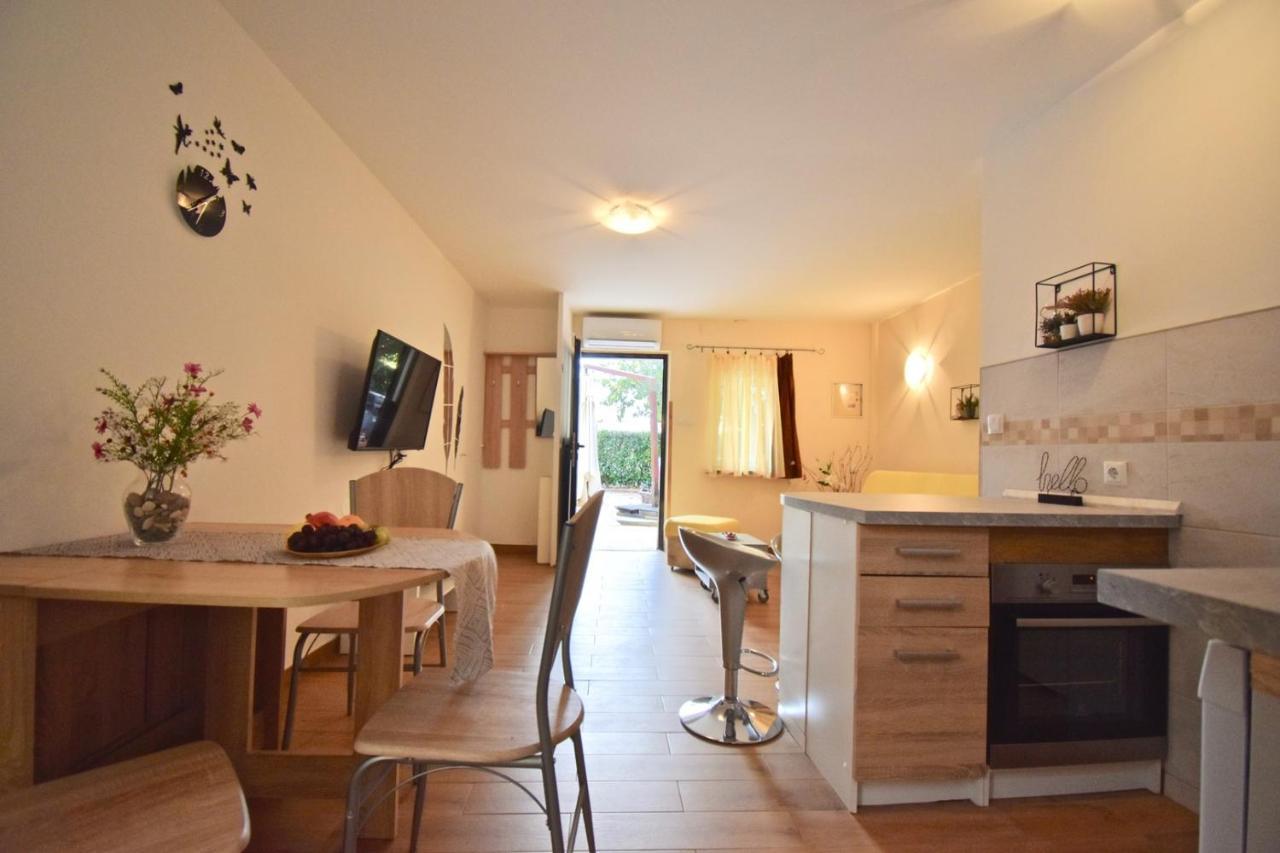 Holiday Apartments Μεντουλίν Εξωτερικό φωτογραφία